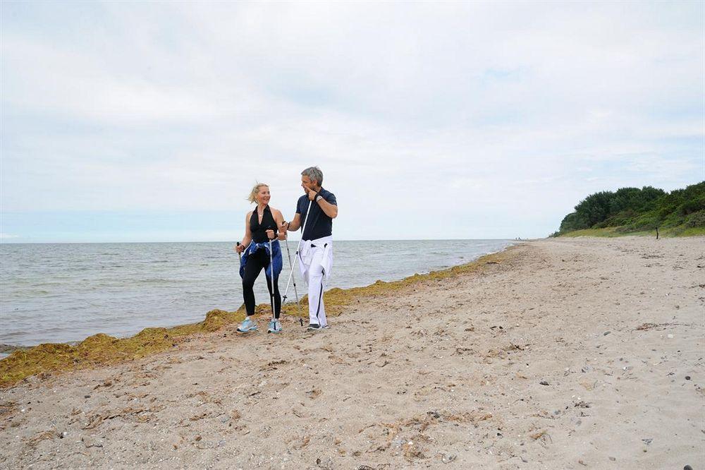 Schlossgut Gross Schwansee Exterior photo Nordic walking on the beach