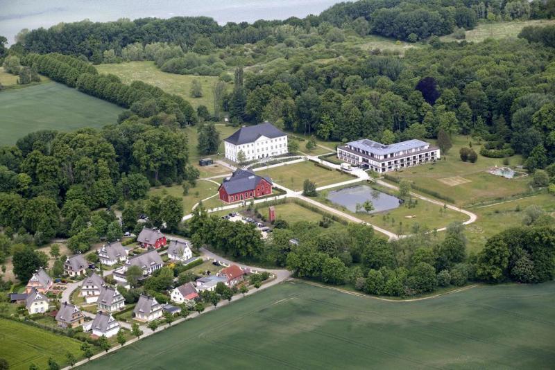 Schlossgut Gross Schwansee Exterior photo Aerial view