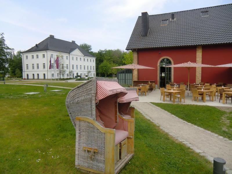 Schlossgut Gross Schwansee Exterior photo The German Clock Museum